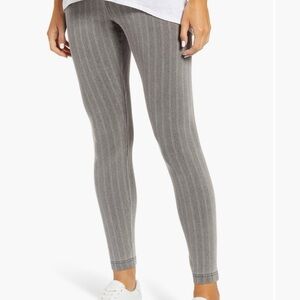 Lysse Gray Pinstripe Leggings Medium